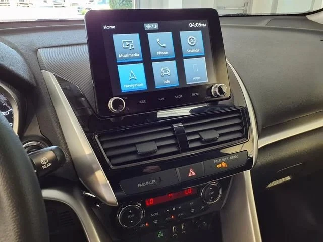 2025 Mitsubishi Eclipse Cross - Image 12 of 20