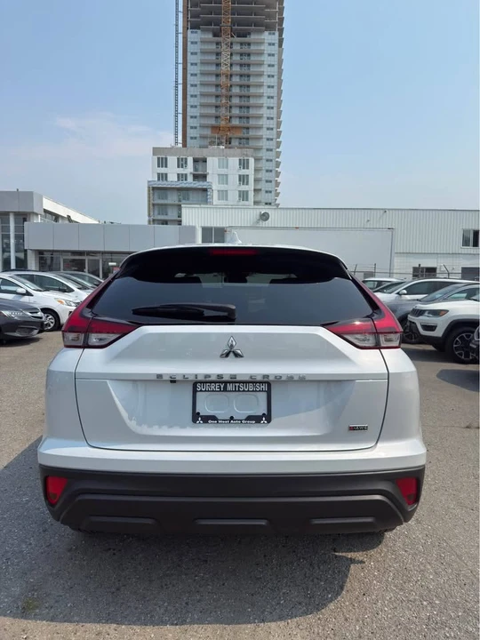 2025 Mitsubishi Eclipse Cross - Image 5 of 18