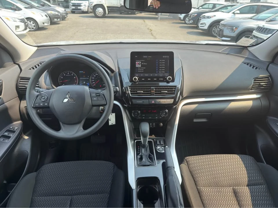 2025 Mitsubishi Eclipse Cross - Image 8 of 18
