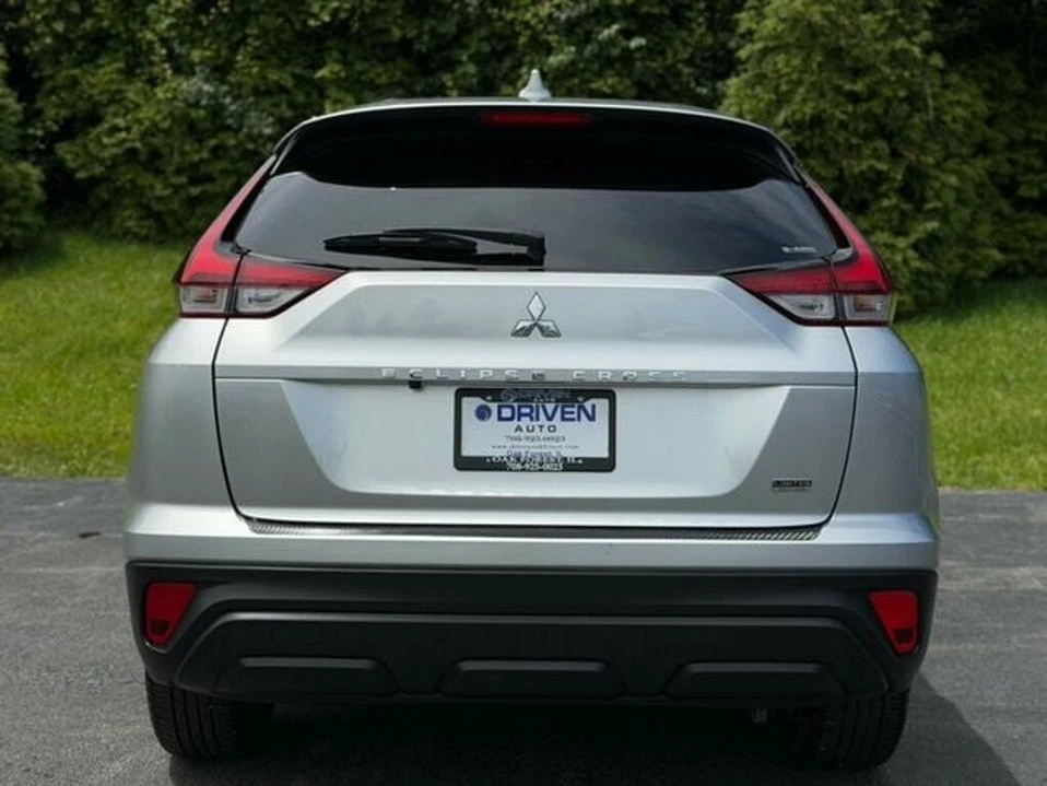 2025 Mitsubishi Eclipse Cross - Image 8 of 20