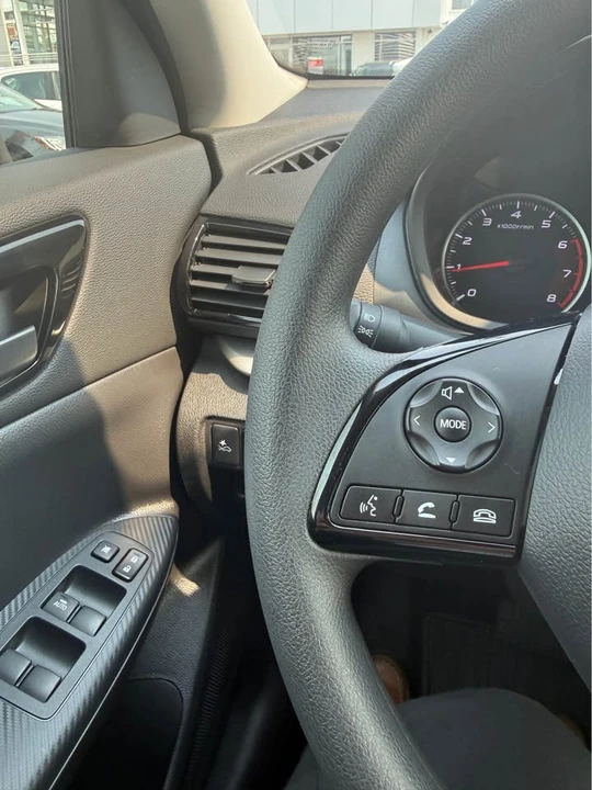 2025 Mitsubishi Eclipse Cross - Image 14 of 18