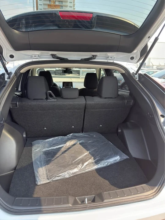 2025 Mitsubishi Eclipse Cross - Image 6 of 18