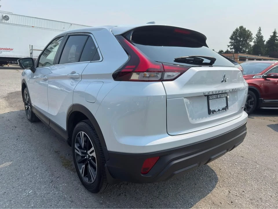 2025 Mitsubishi Eclipse Cross - Image 4 of 18