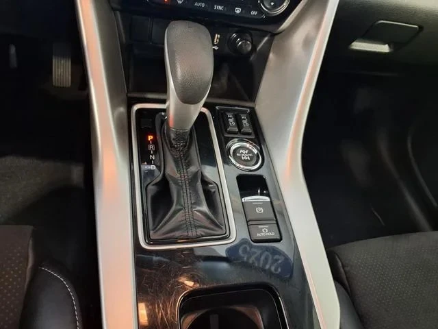 2025 Mitsubishi Eclipse Cross - Image 12 of 20