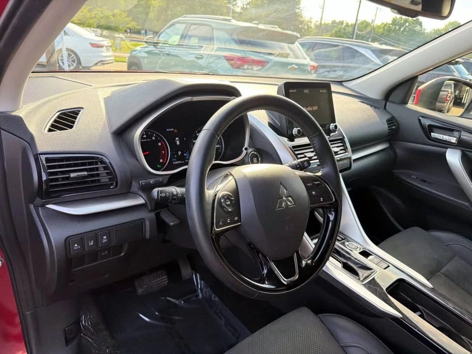 2025 Mitsubishi Eclipse Cross - Image 14 of 20