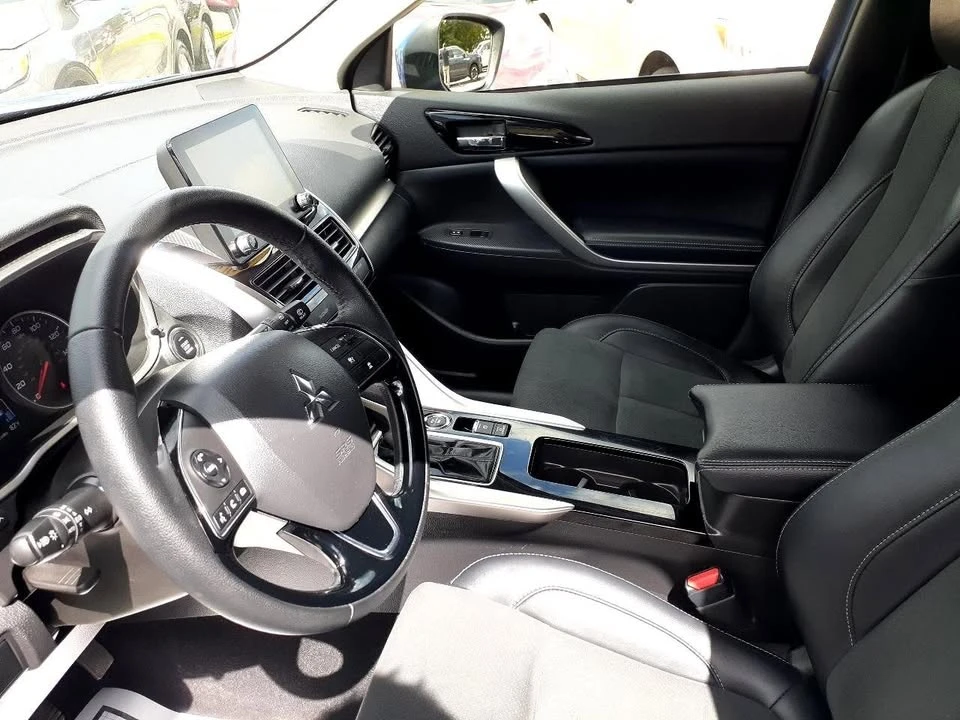 2025 Mitsubishi Eclipse Cross - Image 14 of 20