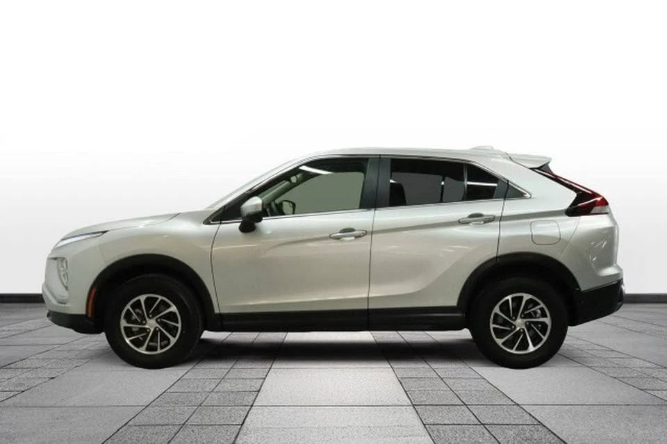 2025 Mitsubishi Eclipse Cross - Image 4 of 20