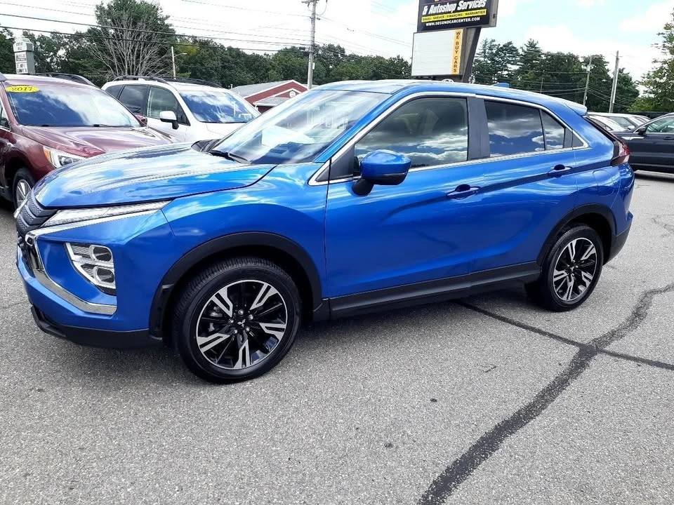 2025 Mitsubishi Eclipse Cross - Image 2 of 20