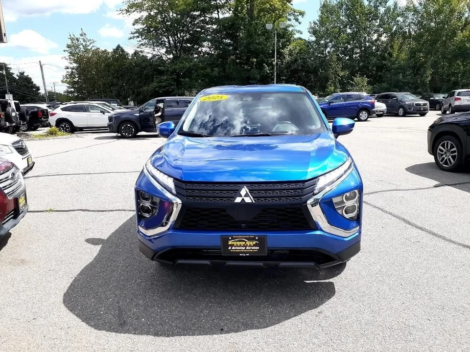 2025 Mitsubishi Eclipse Cross - Image 12 of 20