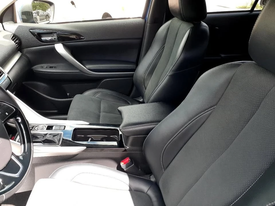 2025 Mitsubishi Eclipse Cross - Image 13 of 20