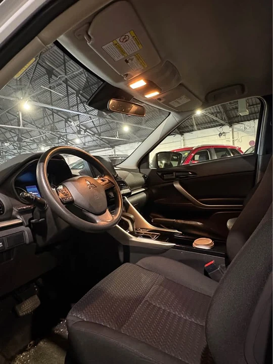 2025 Mitsubishi Eclipse Cross - Image 5 of 11