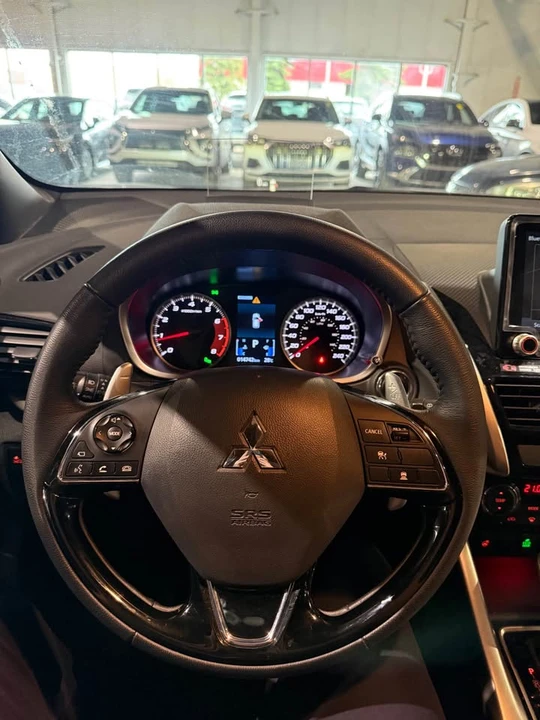 2025 Mitsubishi Eclipse Cross - Image 8 of 11