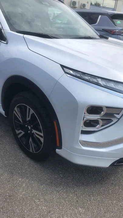 2025 Mitsubishi Eclipse Cross - Image 4 of 4