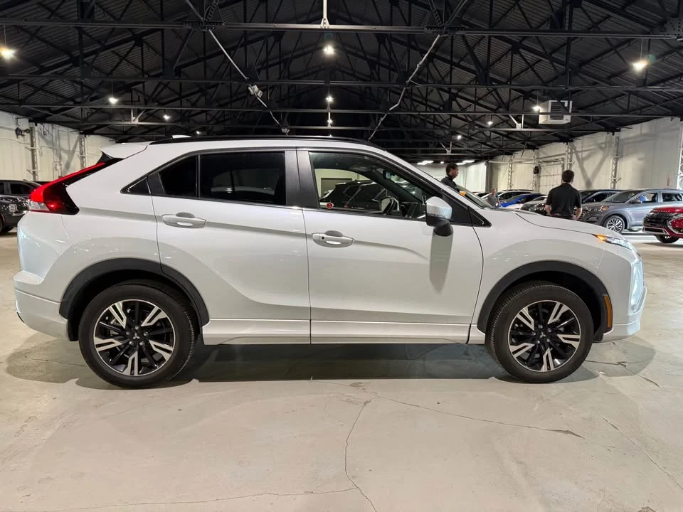 2025 Mitsubishi Eclipse Cross - Image 6 of 11