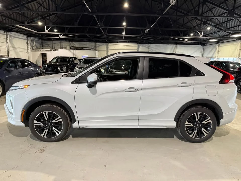 2025 Mitsubishi Eclipse Cross - Image 5 of 11