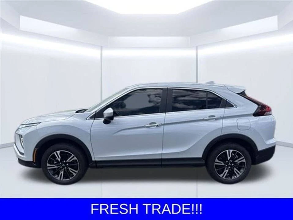 2025 Mitsubishi Eclipse Cross - Image 4 of 8