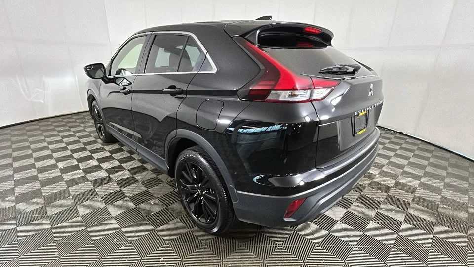 2025 Mitsubishi Eclipse Cross - Image 4 of 20