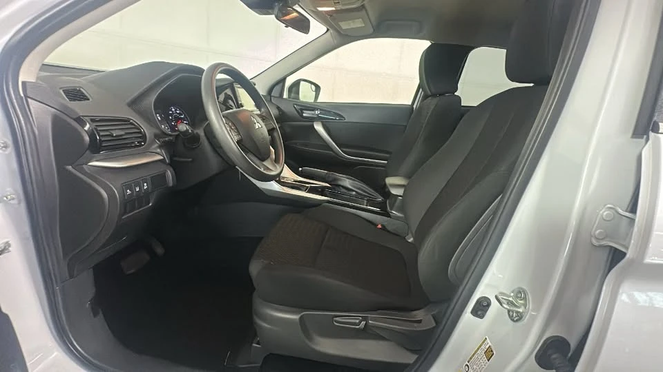 2025 Mitsubishi Eclipse Cross - Image 11 of 20