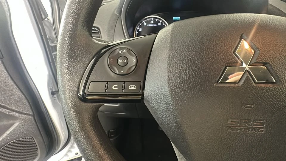 2025 Mitsubishi Eclipse Cross - Image 17 of 20