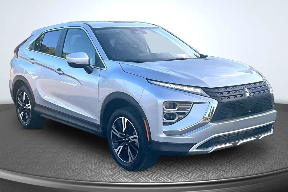 2025 Mitsubishi Eclipse Cross - Image 2 of 13