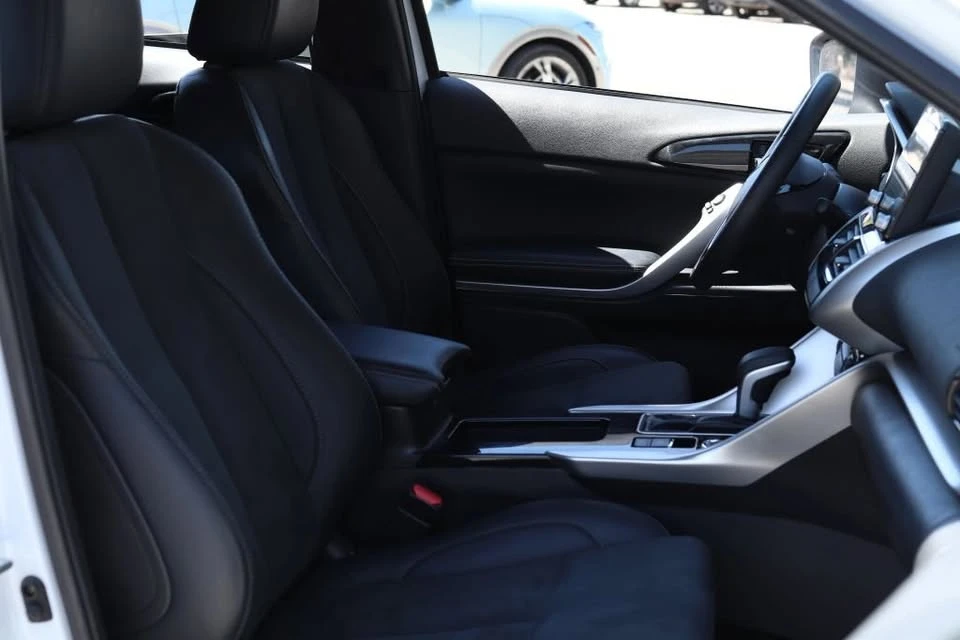 2025 Mitsubishi Eclipse Cross - Image 15 of 20