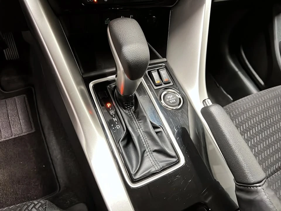 2025 Mitsubishi Eclipse Cross - Image 13 of 20