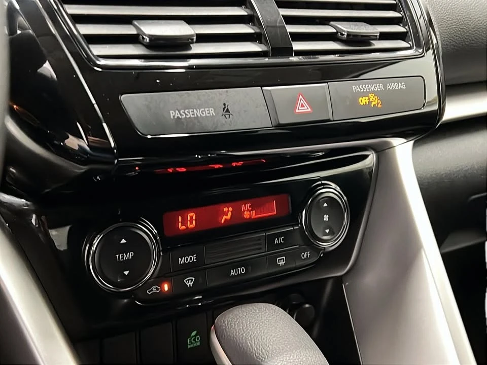 2025 Mitsubishi Eclipse Cross - Image 14 of 20