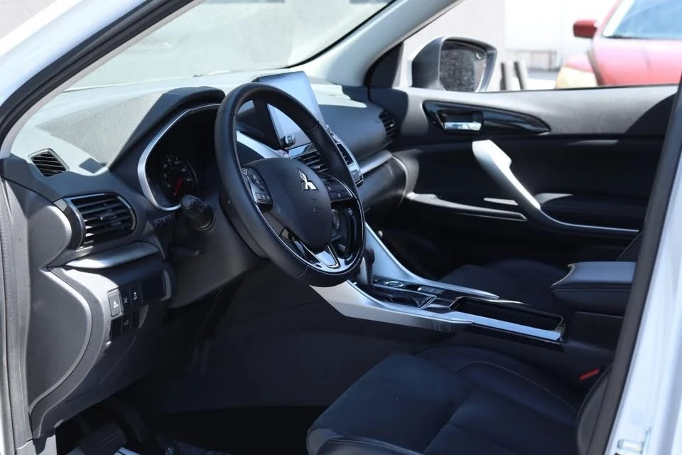 2025 Mitsubishi Eclipse Cross - Image 11 of 20