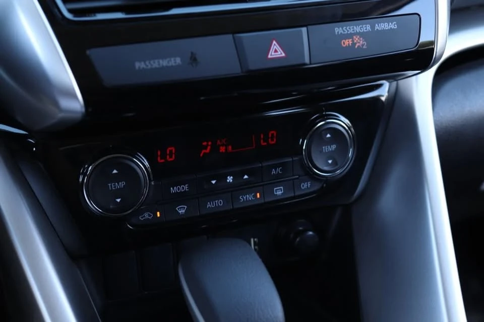 2025 Mitsubishi Eclipse Cross - Image 17 of 20