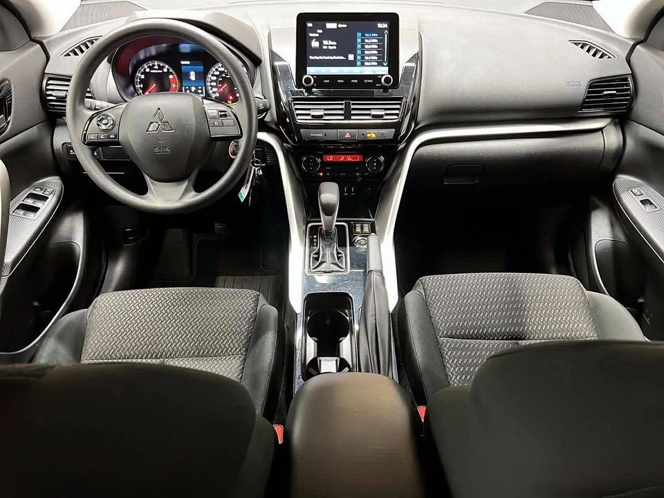 2025 Mitsubishi Eclipse Cross - Image 10 of 20