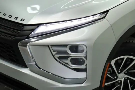 2025 Mitsubishi Eclipse Cross ES