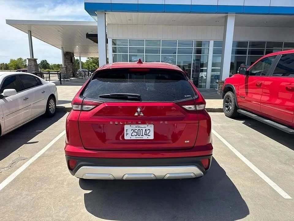 2025 Mitsubishi Eclipse Cross - Image 3 of 11