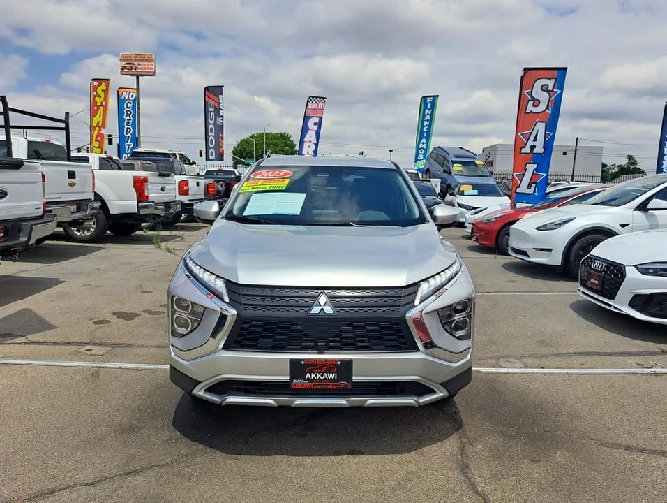 2025 Mitsubishi Eclipse Cross - Image 2 of 20