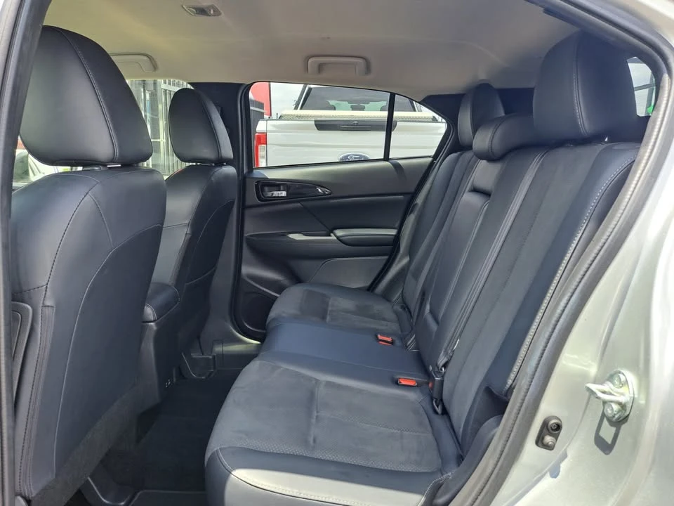2025 Mitsubishi Eclipse Cross - Image 12 of 20