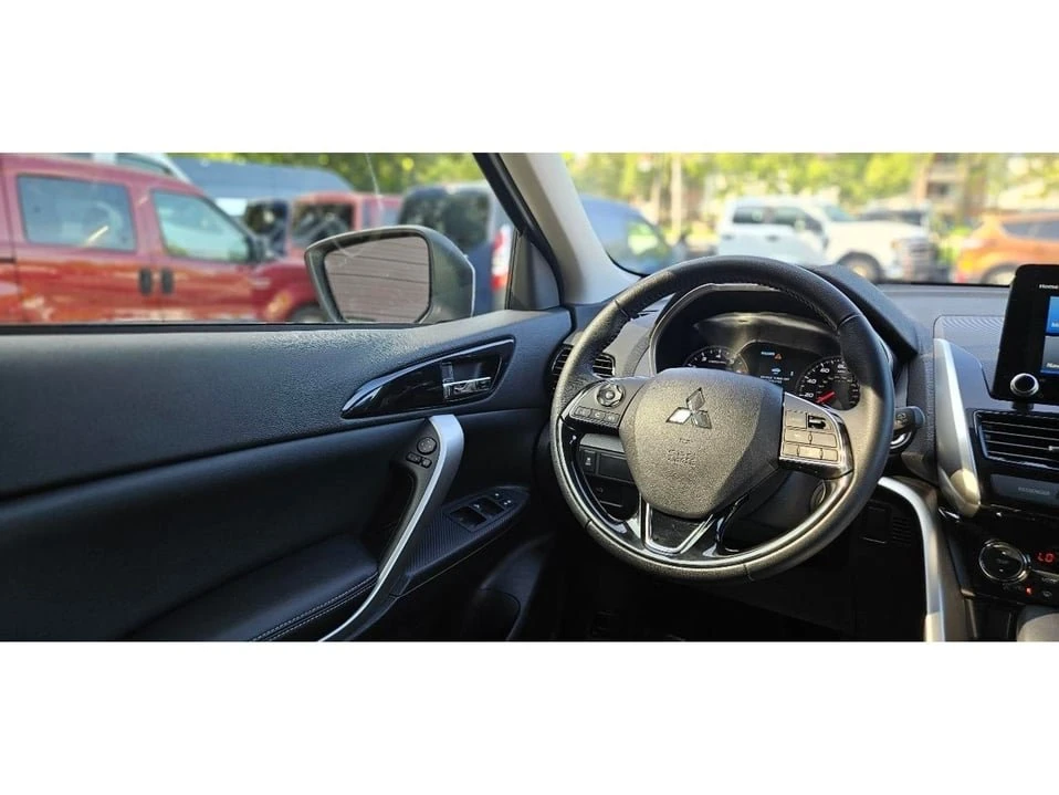 2025 Mitsubishi Eclipse Cross - Image 16 of 20