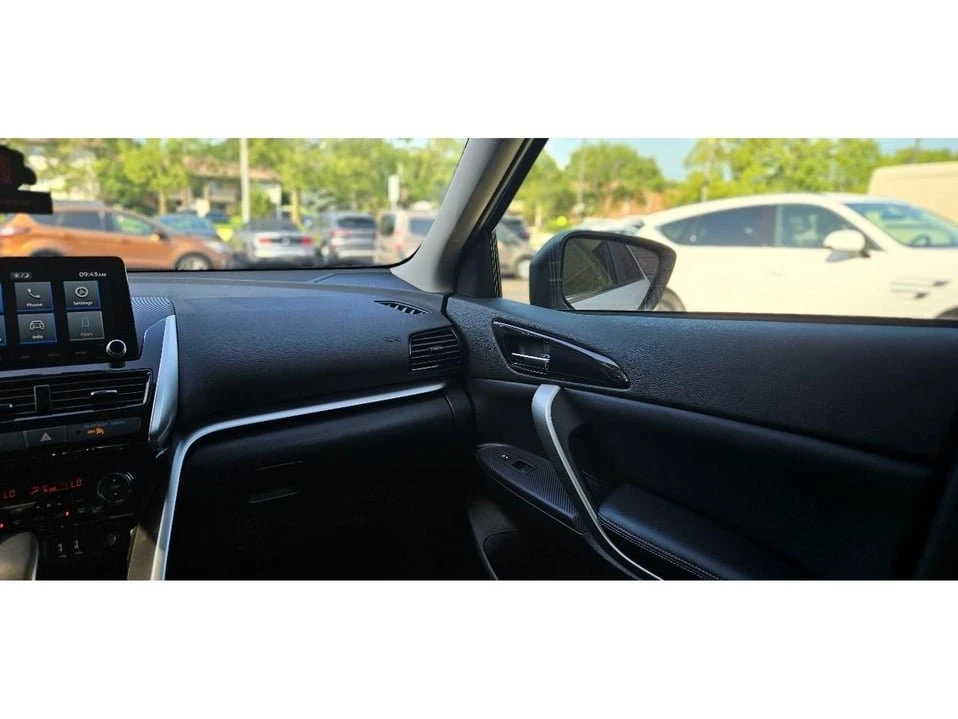 2025 Mitsubishi Eclipse Cross - Image 17 of 20