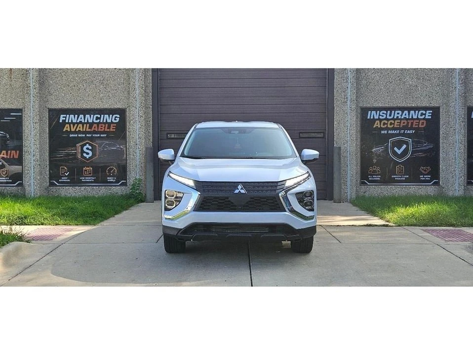 2025 Mitsubishi Eclipse Cross - Image 2 of 20