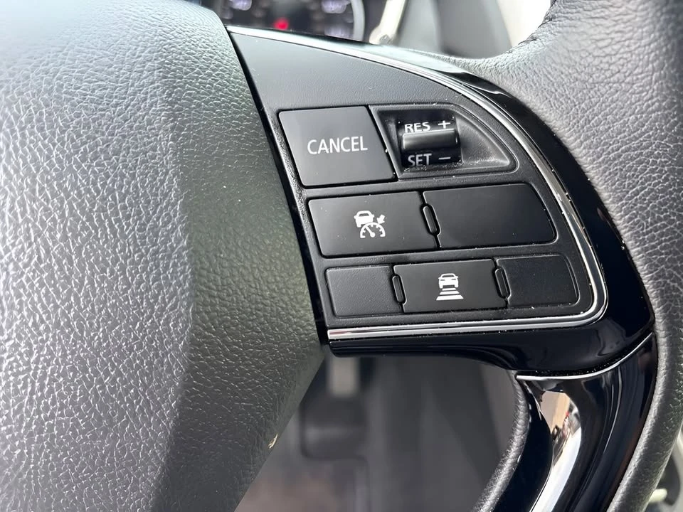 2025 Mitsubishi Eclipse Cross - Image 15 of 20