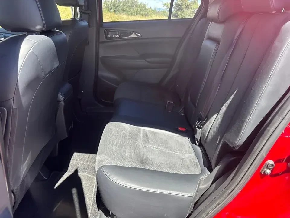 2025 Mitsubishi Eclipse Cross - Image 4 of 8
