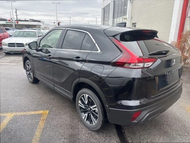 2025 Mitsubishi Eclipse Cross - Image 2 of 12