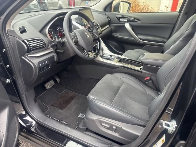 2025 Mitsubishi Eclipse Cross - Image 5 of 15