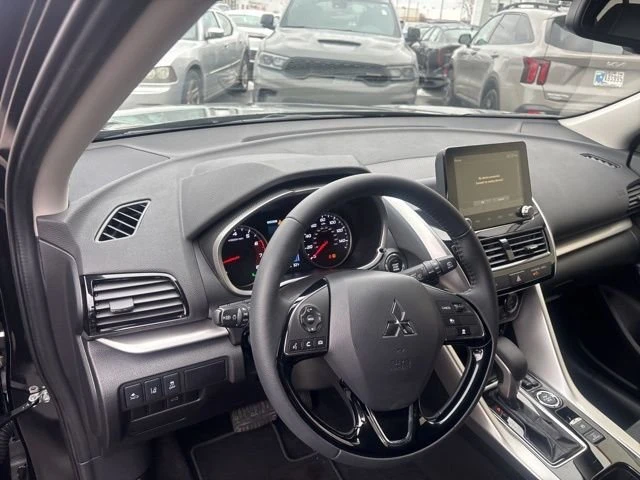 2025 Mitsubishi Eclipse Cross - Image 7 of 15