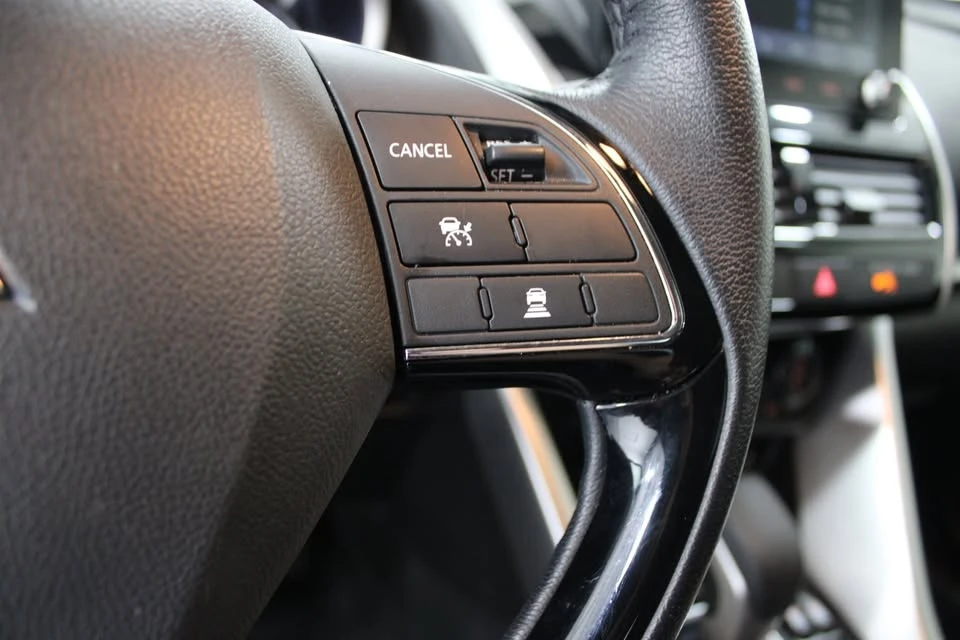 2025 Mitsubishi Eclipse Cross - Image 11 of 20