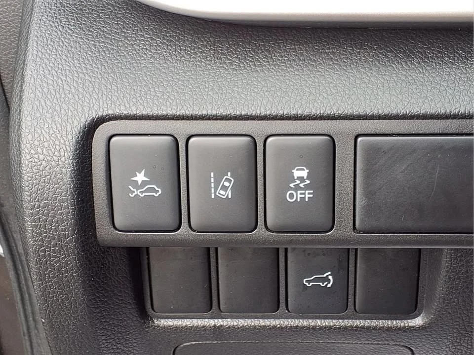 2025 Mitsubishi Eclipse Cross - Image 20 of 20