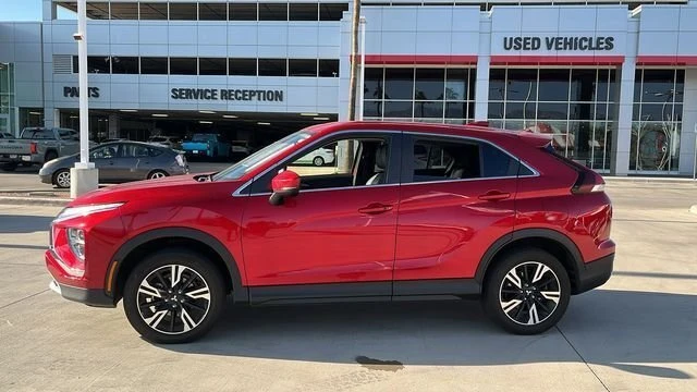 2025 Mitsubishi Eclipse Cross - Image 3 of 4