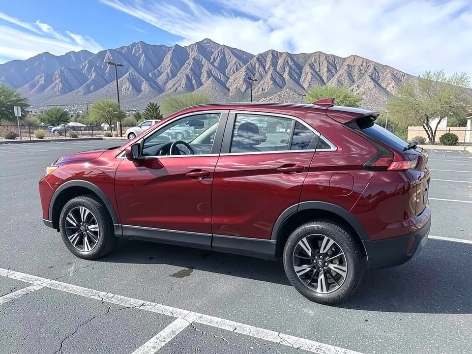 2025 Mitsubishi Eclipse Cross - Image 4 of 4