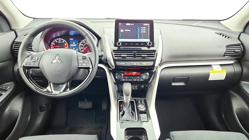 2025 Mitsubishi Eclipse Cross - Image 15 of 20