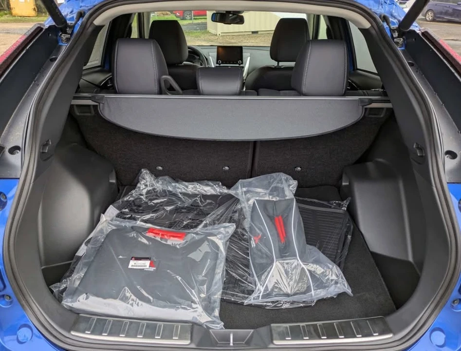 2025 Mitsubishi Eclipse Cross - Image 6 of 11