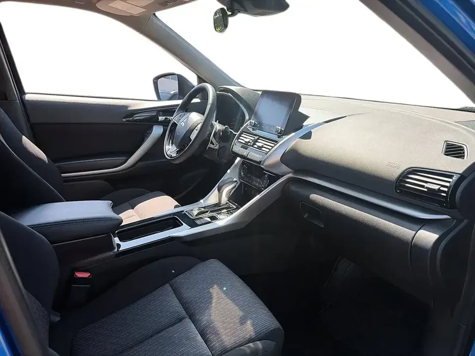 2025 Mitsubishi Eclipse Cross - Image 10 of 14
