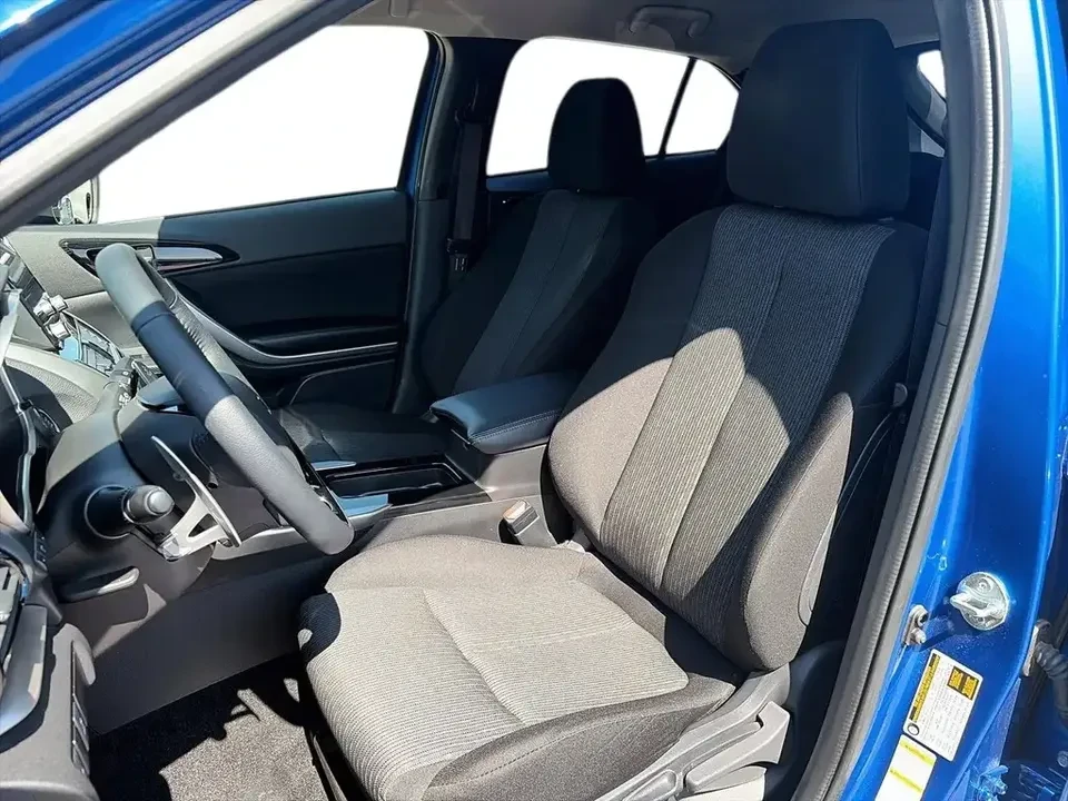 2025 Mitsubishi Eclipse Cross - Image 9 of 14